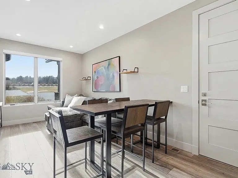 7511 Highnoon Way — Photo 3