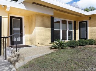 323 W Glenview Dr, San Antonio, TX 78228