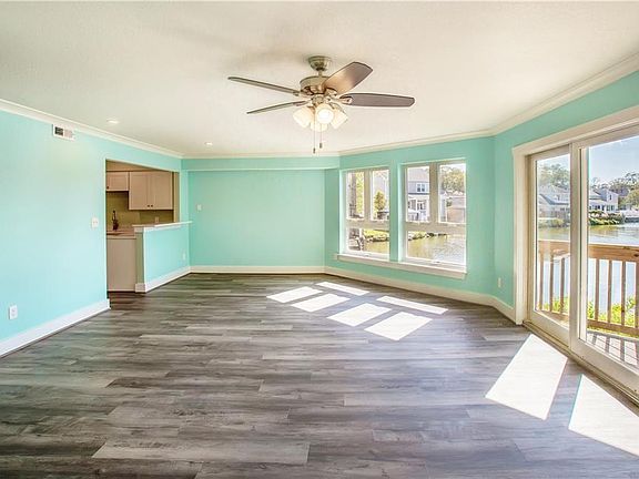 5th image of 235 Lake Dr
