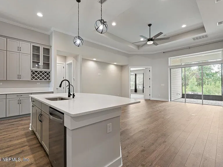 141 Topside Dr — Photo 16