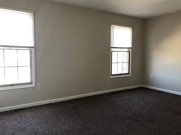 5th image of 2042 Edgewood Dr #1
