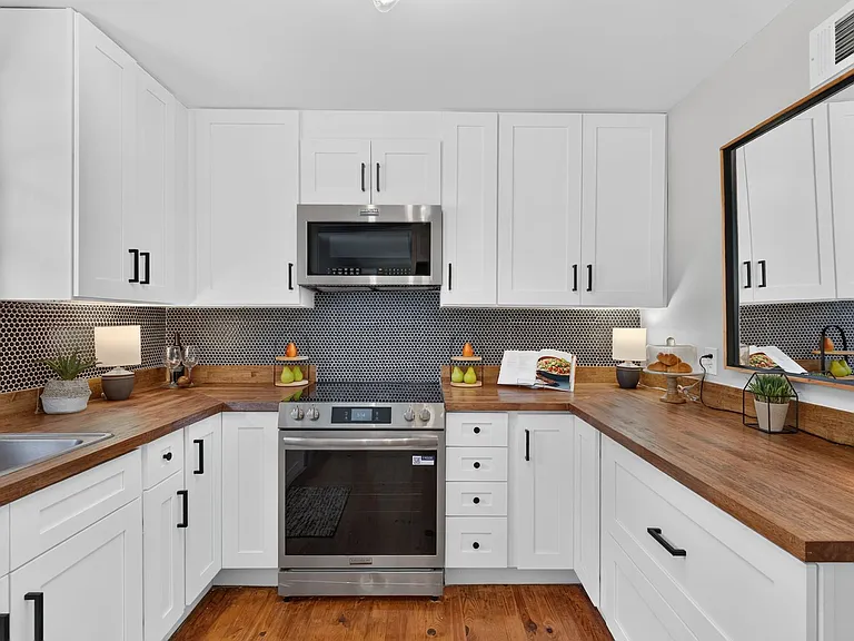 137 Brandywine Rd — Photo 17