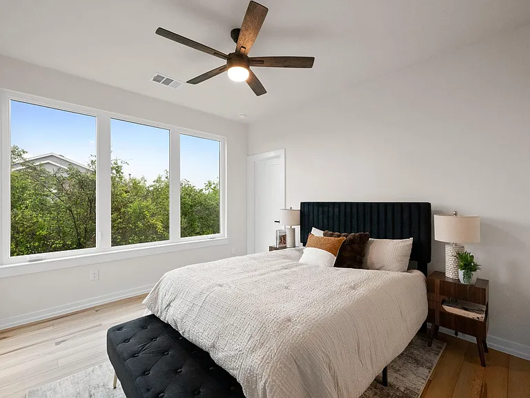 2309 Montopolis Dr #7 — Photo 15