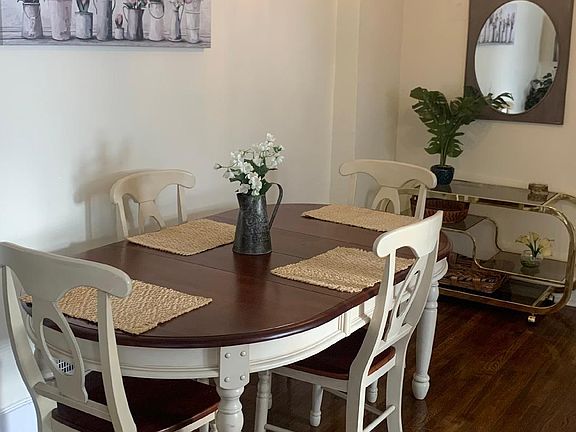 5th image of 108 W Park Ave APT 2