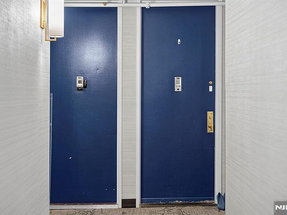 2nd image of 300 Winston Dr APT L22