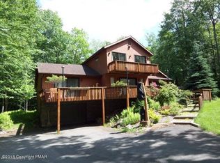 3 Azalea Ln, Lake Harmony, PA 18624