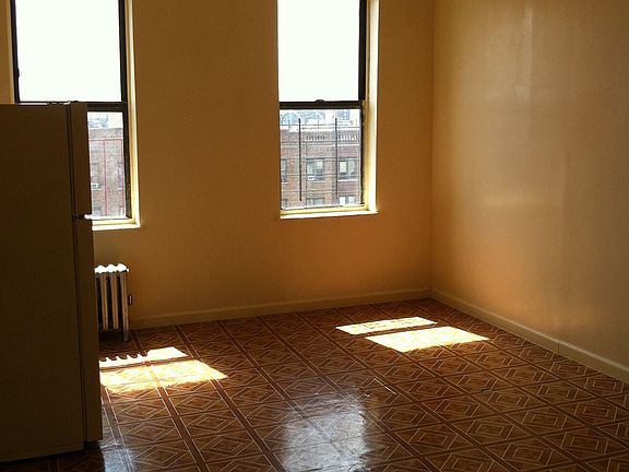 2nd image of 1135 Boynton Ave APT 1M