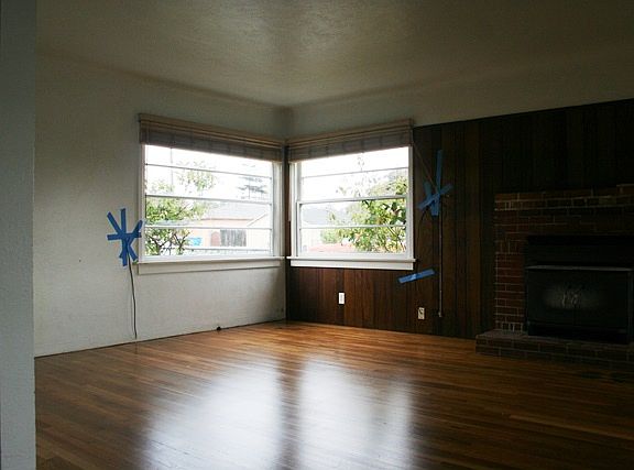 IMG_0019 Livingroom 1_12202013