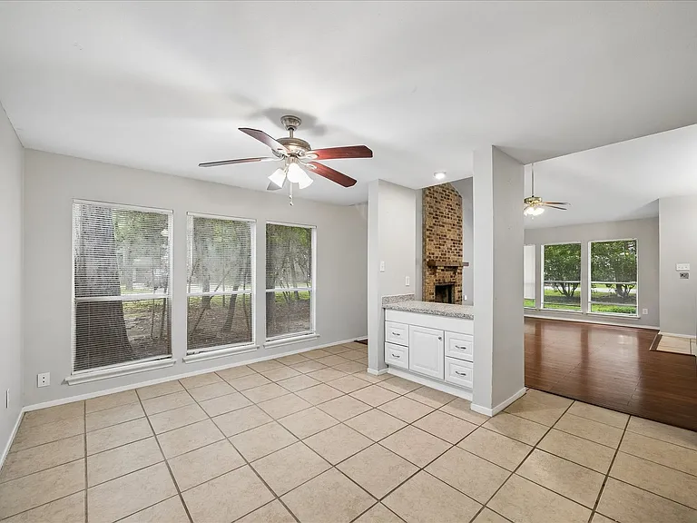 2 Goldthread Ct — Photo 27