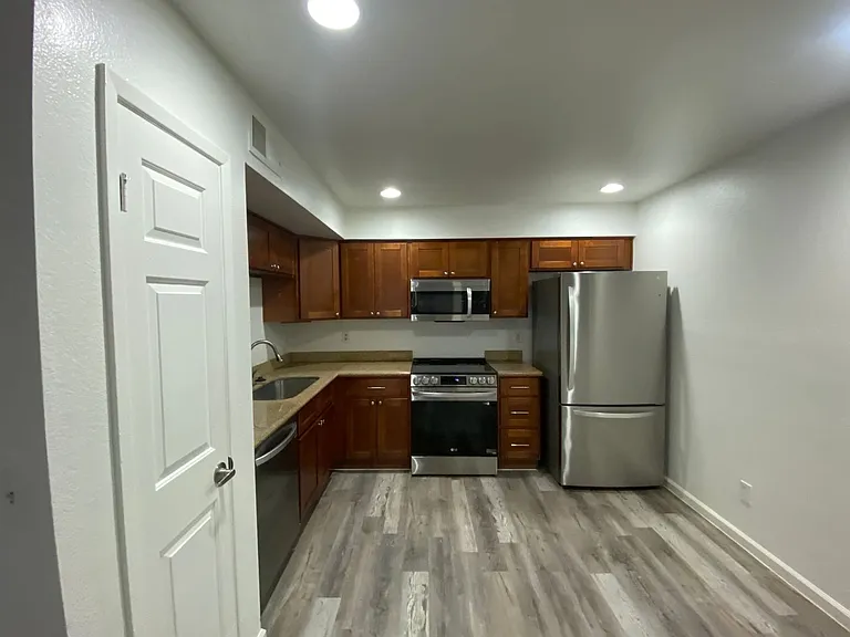 6229 E Greenway St — Photo 18
