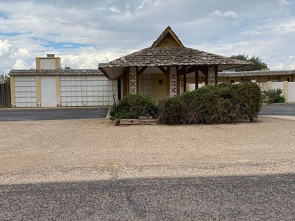 2nd image of 6151 Denis Ln APT C1