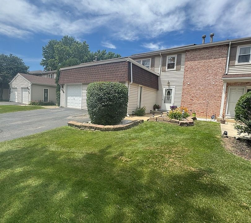 1st image of 140 Julie Rd