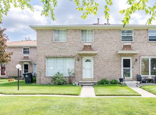 37562 Colonial Dr S, Westland, MI 48185