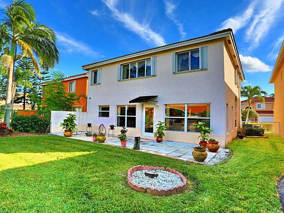 4th image of 6197 Willoughby Cir