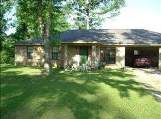 17117 Red Top Ln, Moss Point, MS 39562