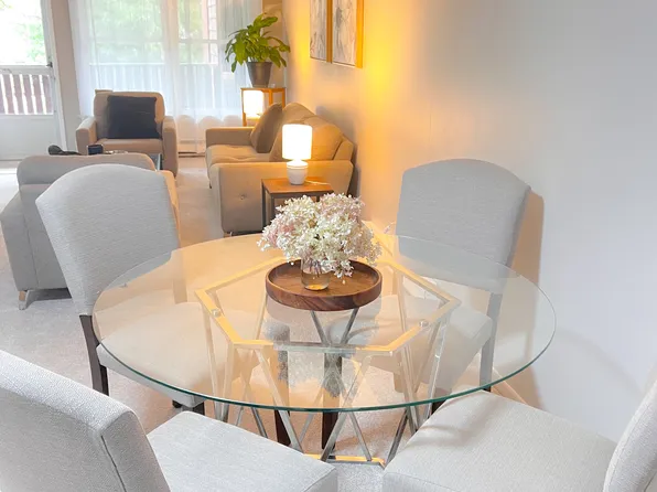 288 Main St #B7, Burlington, VT 05401