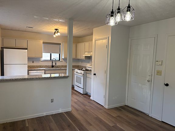 2nd image of 4074 Panola Woods Dr