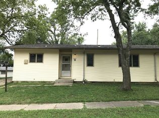 6613 SW Briarcliff Rd, Topeka, KS 66619
