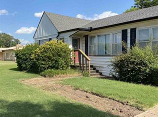 2725 W Randolph Ave, Enid, OK 73703