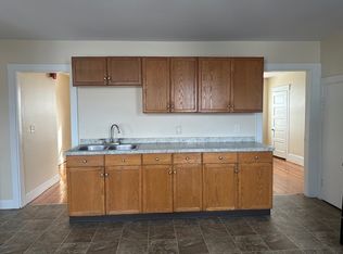 456 Privilege St #1B, Woonsocket, RI 02895