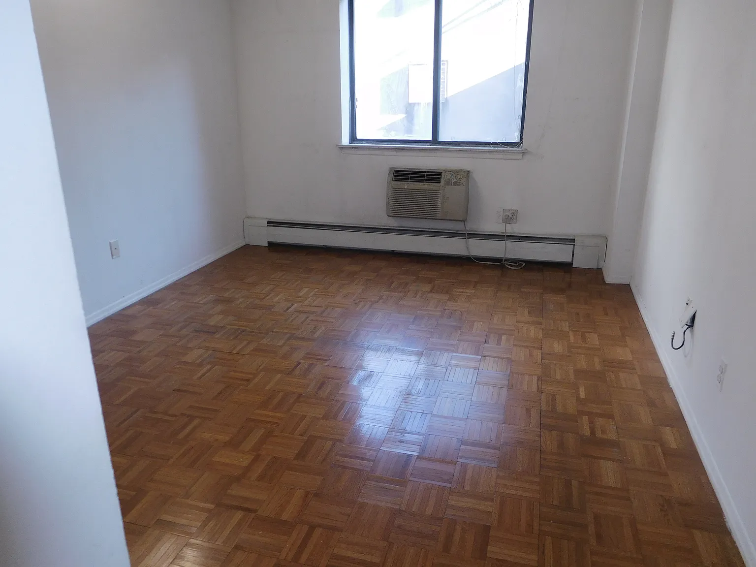 2 bed, 900 sqft, $2,950 — Photo 3