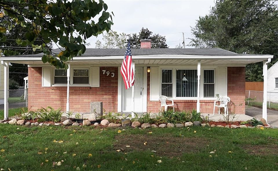 1st image of 793 E Grand Blvd