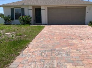 3438 NE 8th Pl, Cape Coral, FL 33909