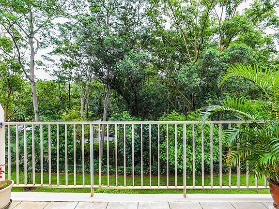 3rd image of 95-2039 Waikalani Pl APT C304