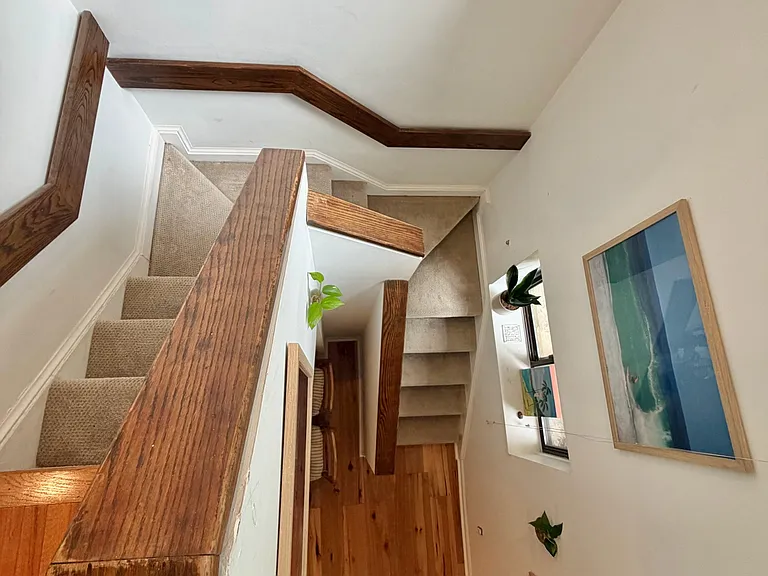 Mintwood Pl NW — Photo 9