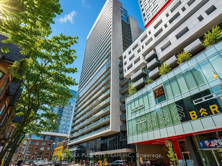 330 Richmond St W #311 — Photo 1