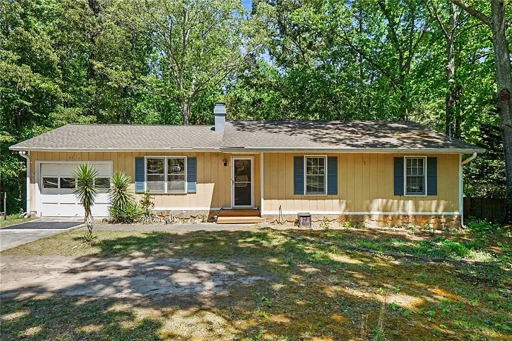 3 bed, 2.0 bath, 1208 sqft, $1,800 — Photo 1