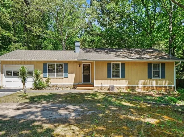 3574 Broxton Ln, Snellville, GA 30039