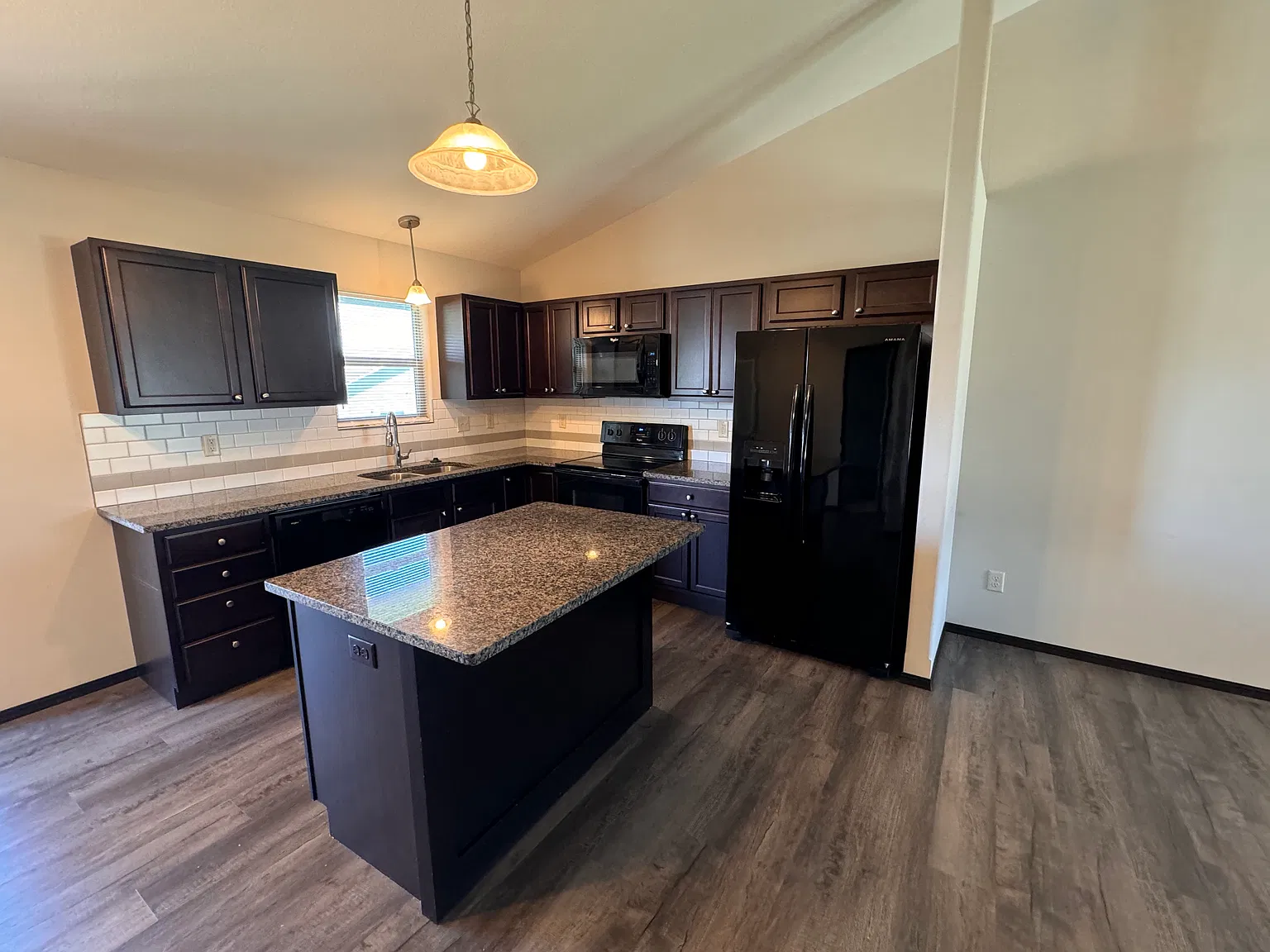5340 N Cypress St — Photo 3
