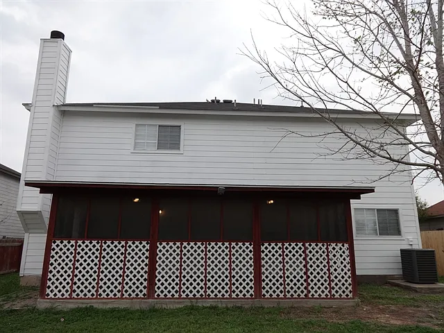 521 Emerald Fields Ln — Photo 12