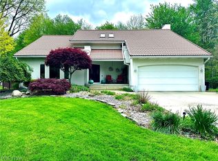 391 Centennial Dr, Vienna, OH 44473
