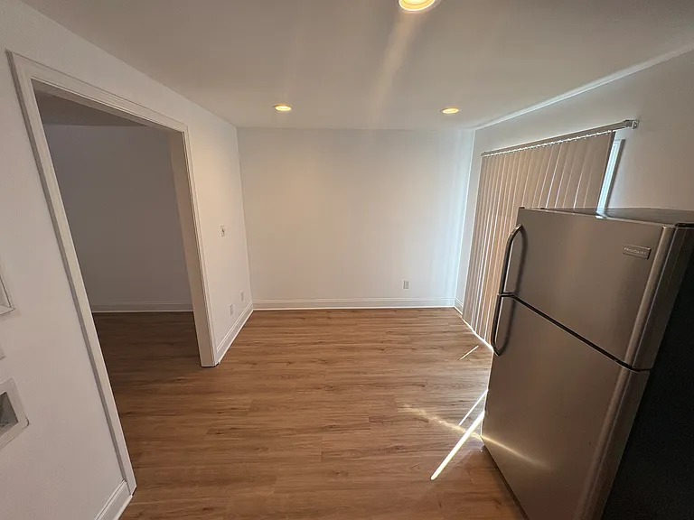 1800 Berryhill Rd #2 — Photo 4