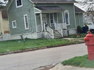914 10th St, Bay City, MI 48708