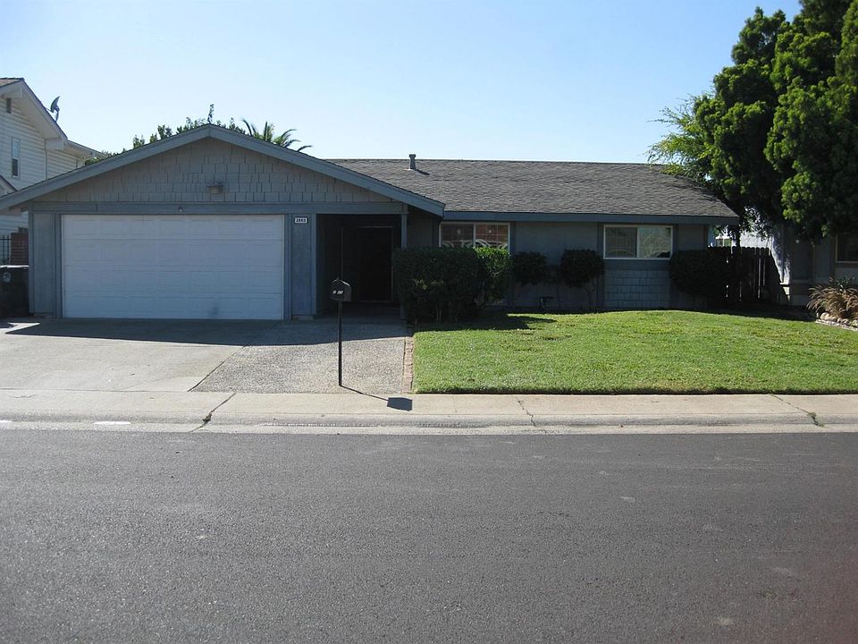 1st image of 2940 Kachina Way