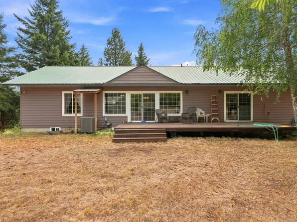 9722 Scotia Rd, Newport, WA 99156