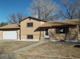 1532 Center Ln, Pueblo, CO 81006