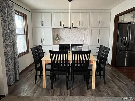 4th image of 2204 Crestline Dr