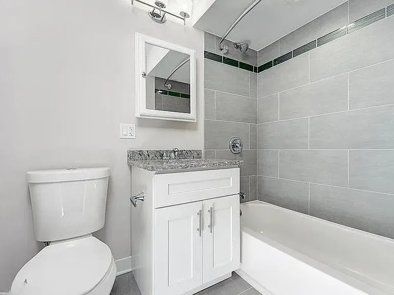 1375 Brown St #2I — Photo 2