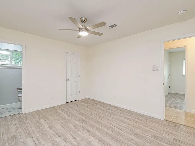5003 Denoron Dr — Photo 24
