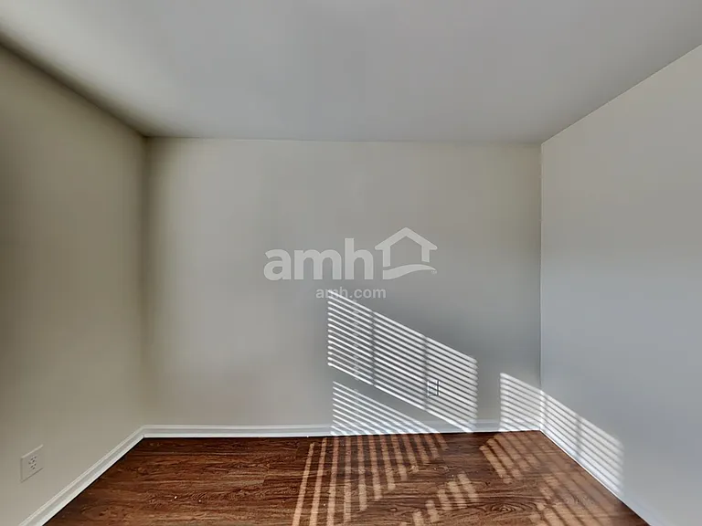 536 Rock Island Way — Photo 8