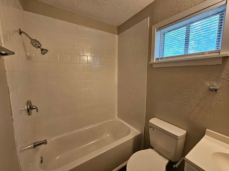 6365 Hollis Ave — Photo 9
