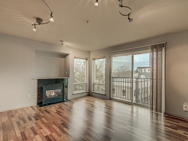 323 Queen Anne Ave N #712 — Photo 25