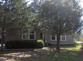 1523 S Walker St, Hope, AR 71801