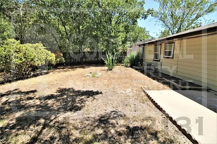 708 W Washington Ave — Photo 28