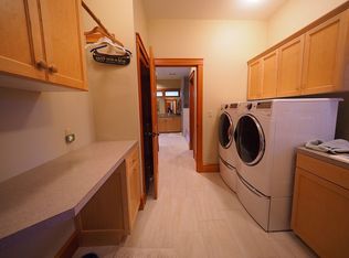 6966 Sills Rd, Clinton, WA 98236