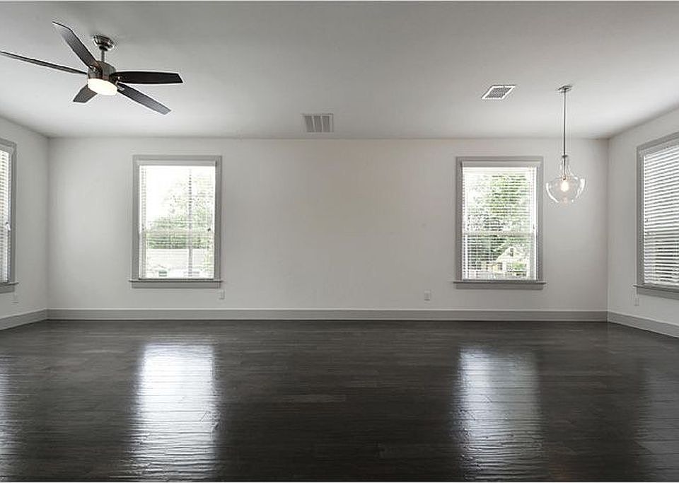 2nd Floor living area